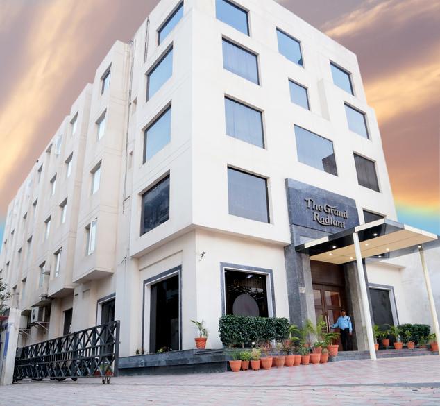 Hotel Grand Radiant
